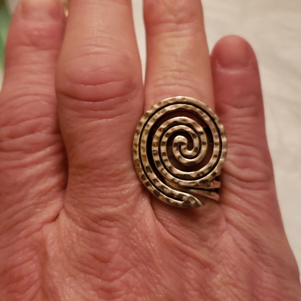 Sterling Silver 925 swirl stamped ring